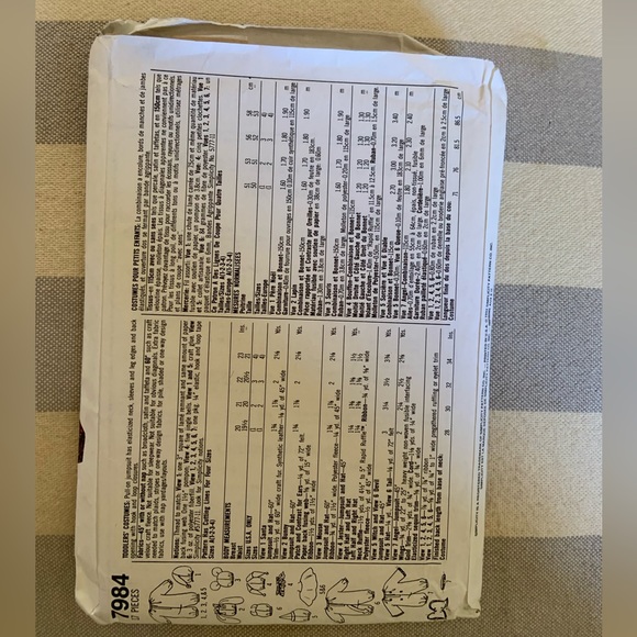 1990s Simplicity Costume Sewing Pattern-2-Hour Express Collection - Picture 2 of 2